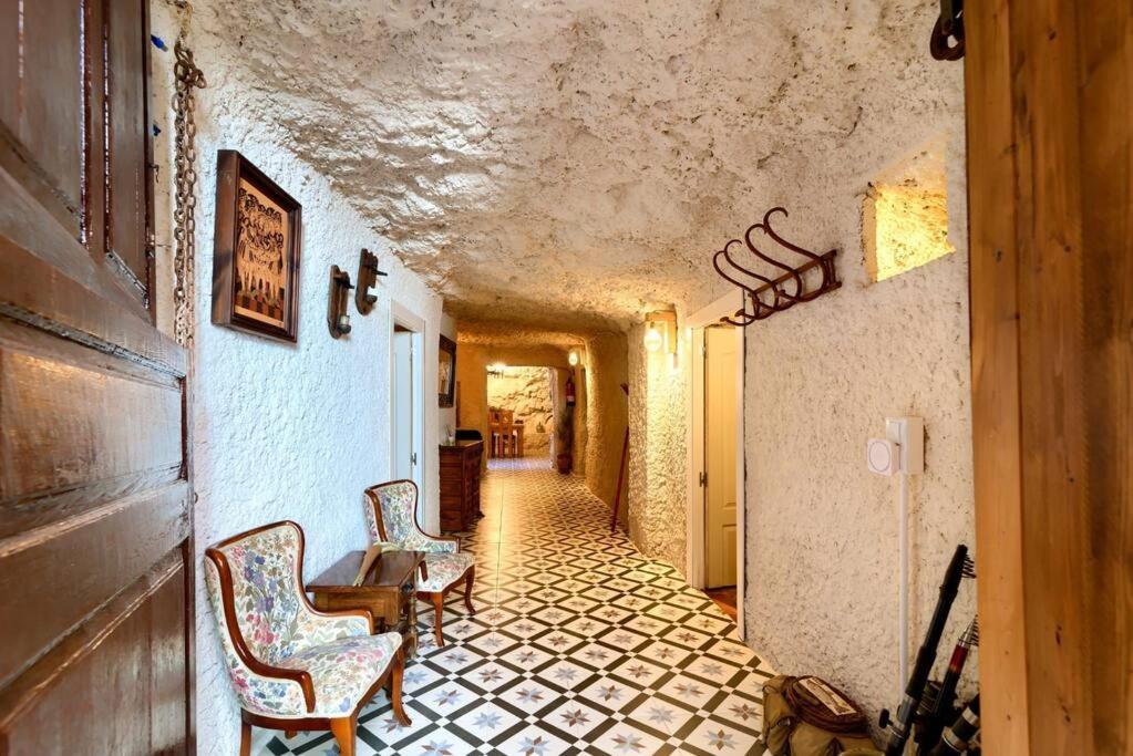 Cueva Con Jacuzzi A 20 Minutos De Valencia Villa Benaguacil Eksteriør billede