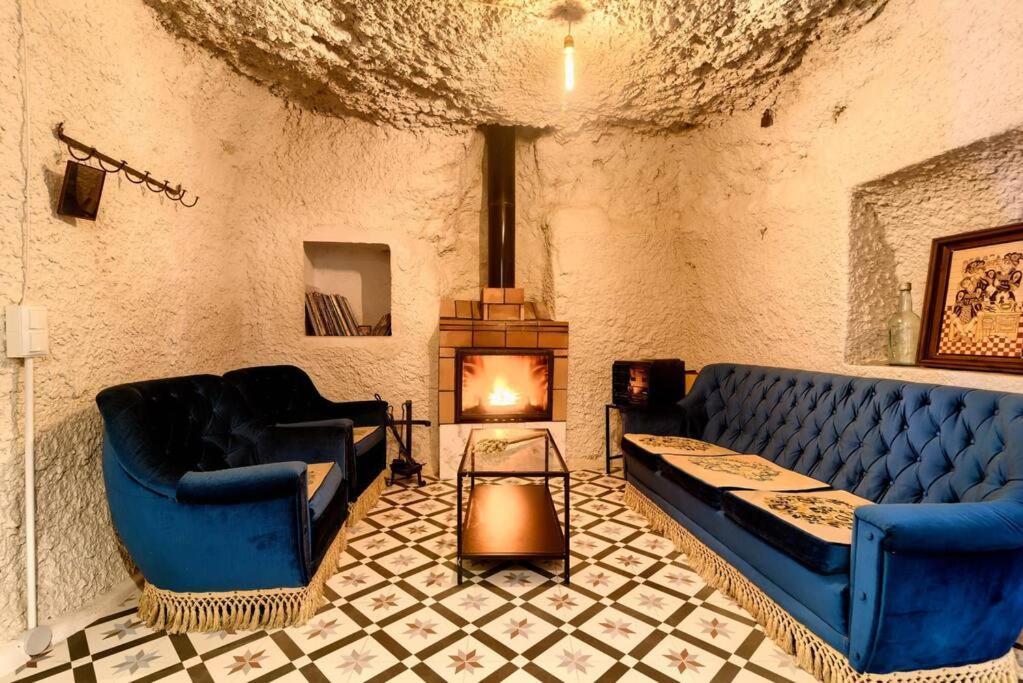 Cueva Con Jacuzzi A 20 Minutos De Valencia Villa Benaguacil Eksteriør billede