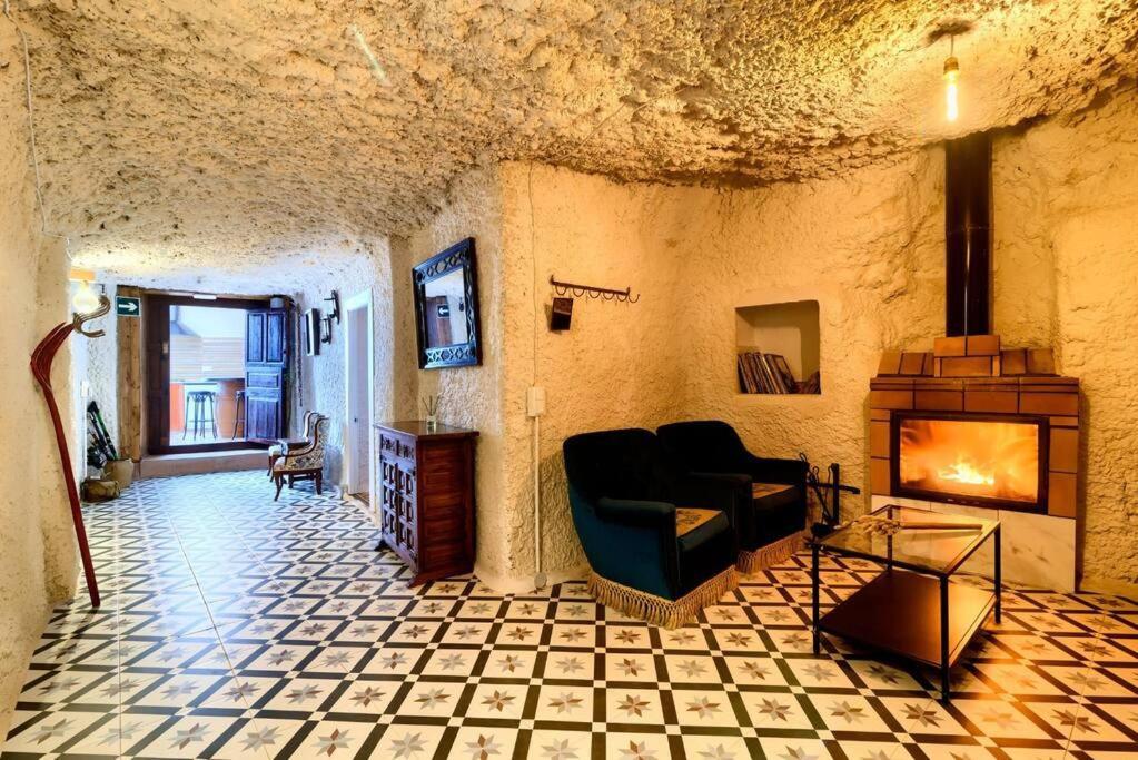Cueva Con Jacuzzi A 20 Minutos De Valencia Villa Benaguacil Eksteriør billede