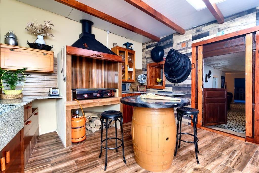 Cueva Con Jacuzzi A 20 Minutos De Valencia Villa Benaguacil Eksteriør billede